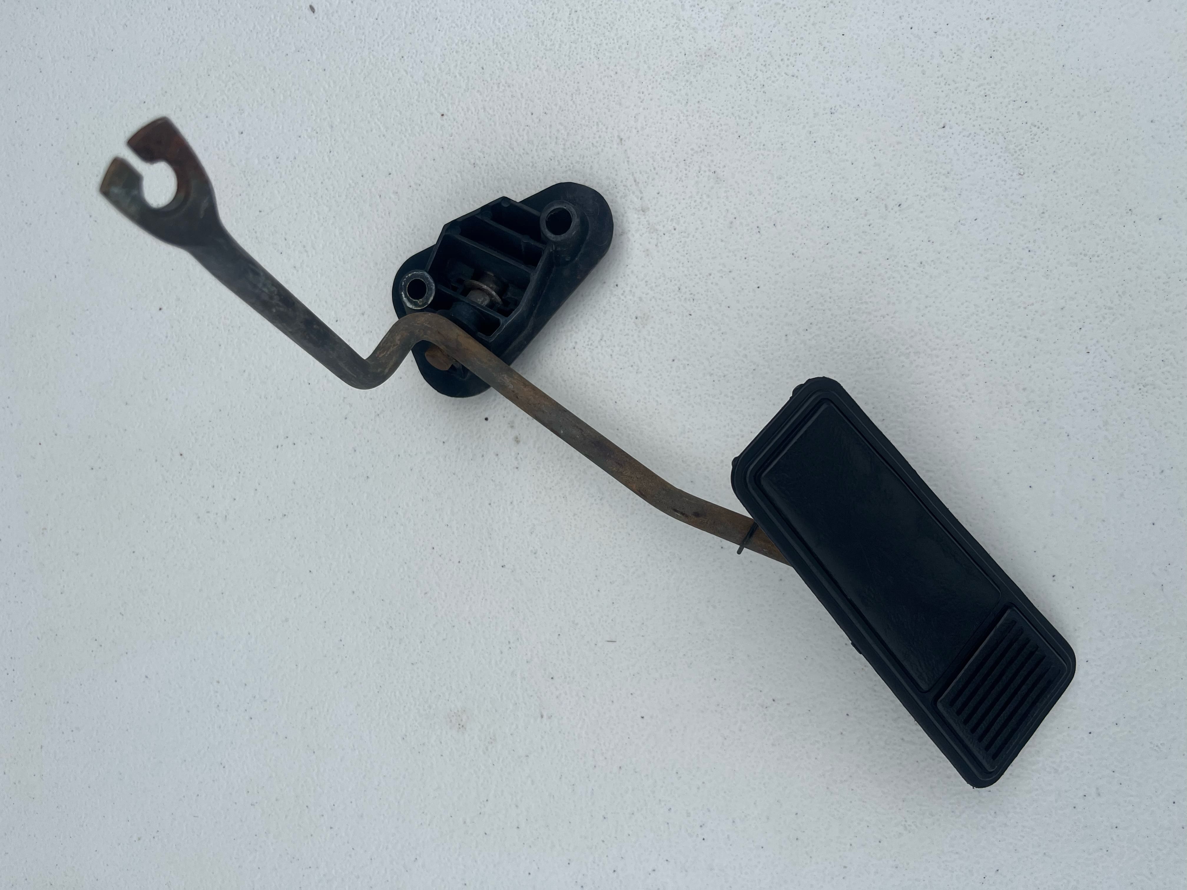 82-92 Camaro/Firebird gas pedal assembly