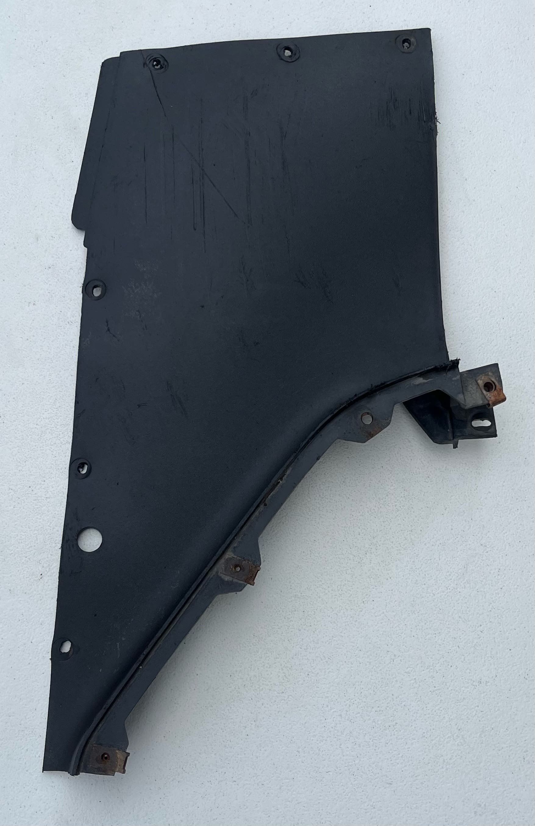 82-90 Firebird passenger lower bumper/fender filler section